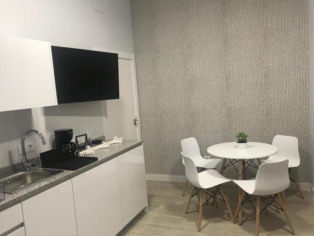 Apartamentos La Encarnacion III ลอสอัลกาซาเรส ภายนอก รูปภาพ