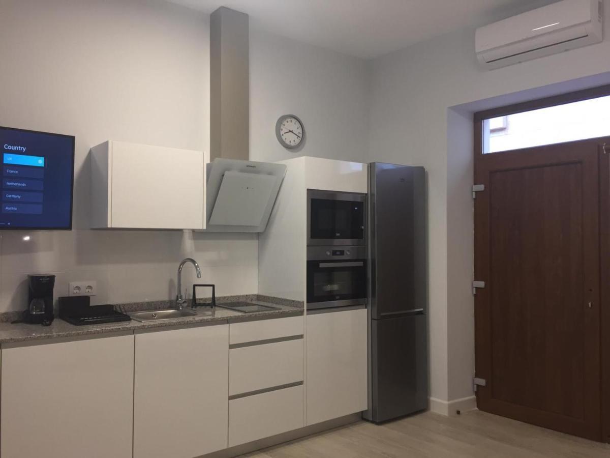 Apartamentos La Encarnacion III ลอสอัลกาซาเรส ภายนอก รูปภาพ