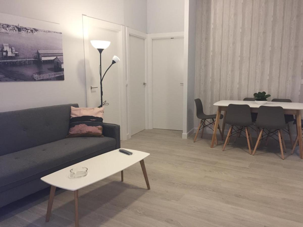Apartamentos La Encarnacion III ลอสอัลกาซาเรส ภายนอก รูปภาพ