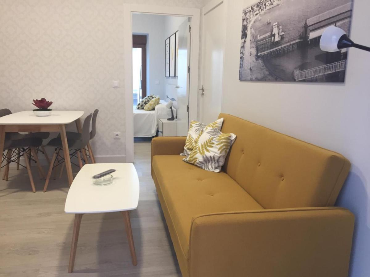 Apartamentos La Encarnacion III ลอสอัลกาซาเรส ภายนอก รูปภาพ