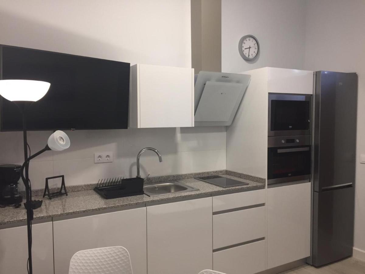 Apartamentos La Encarnacion III ลอสอัลกาซาเรส ภายนอก รูปภาพ