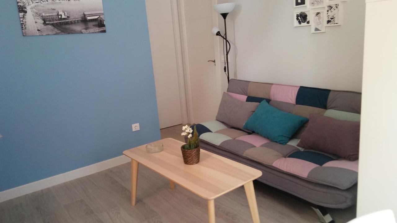 Apartamentos La Encarnacion III ลอสอัลกาซาเรส ภายนอก รูปภาพ