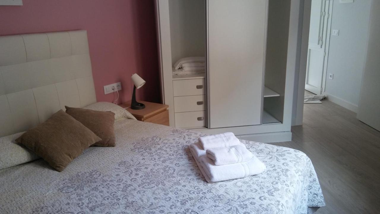Apartamentos La Encarnacion III ลอสอัลกาซาเรส ภายนอก รูปภาพ