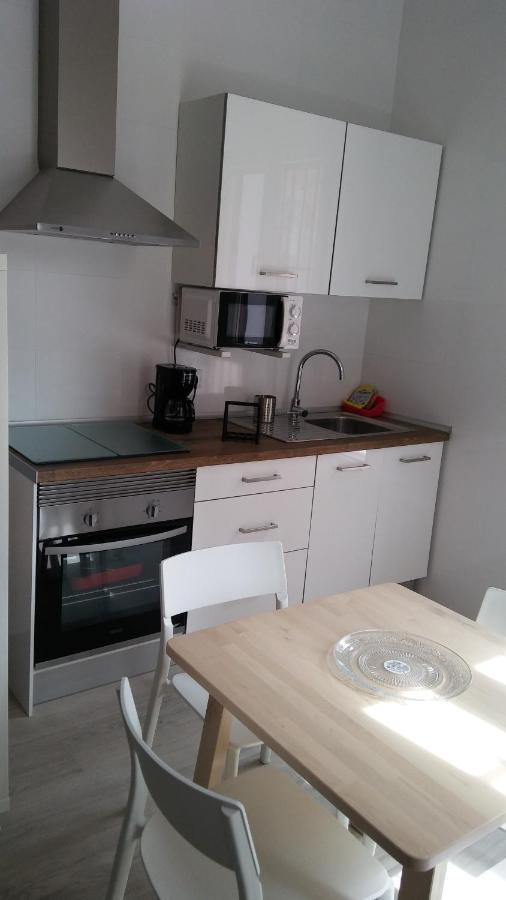 Apartamentos La Encarnacion III ลอสอัลกาซาเรส ภายนอก รูปภาพ