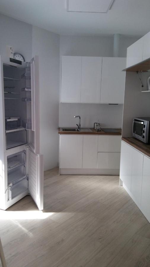Apartamentos La Encarnacion III ลอสอัลกาซาเรส ภายนอก รูปภาพ